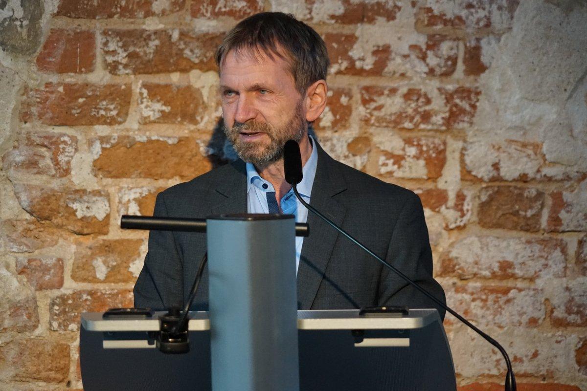 Er&ouml;ffnungsrede von Forschungsleiter Prof. Dr.-Ing. Holger Schmidt_DSC02581.JPG